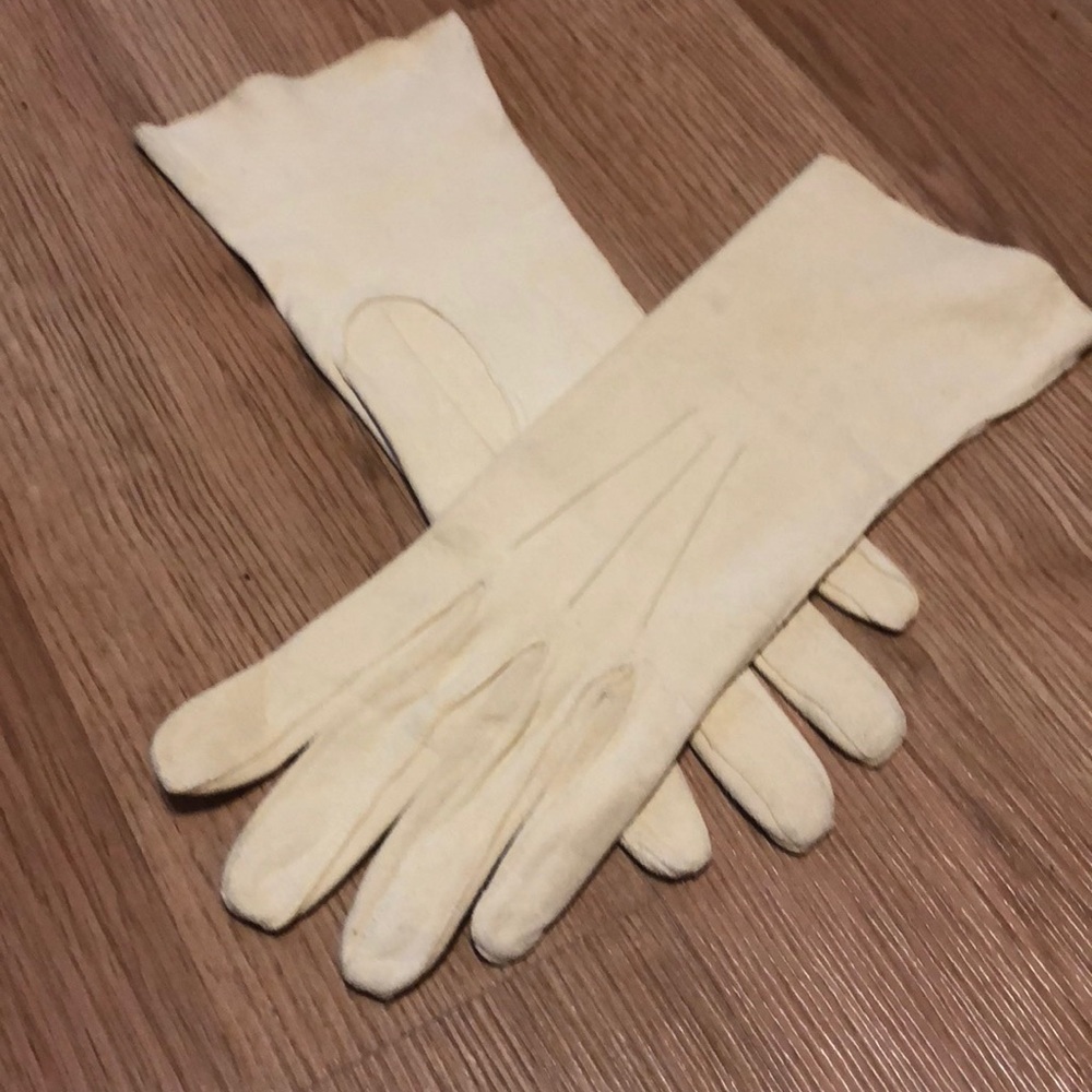 Dress gloves